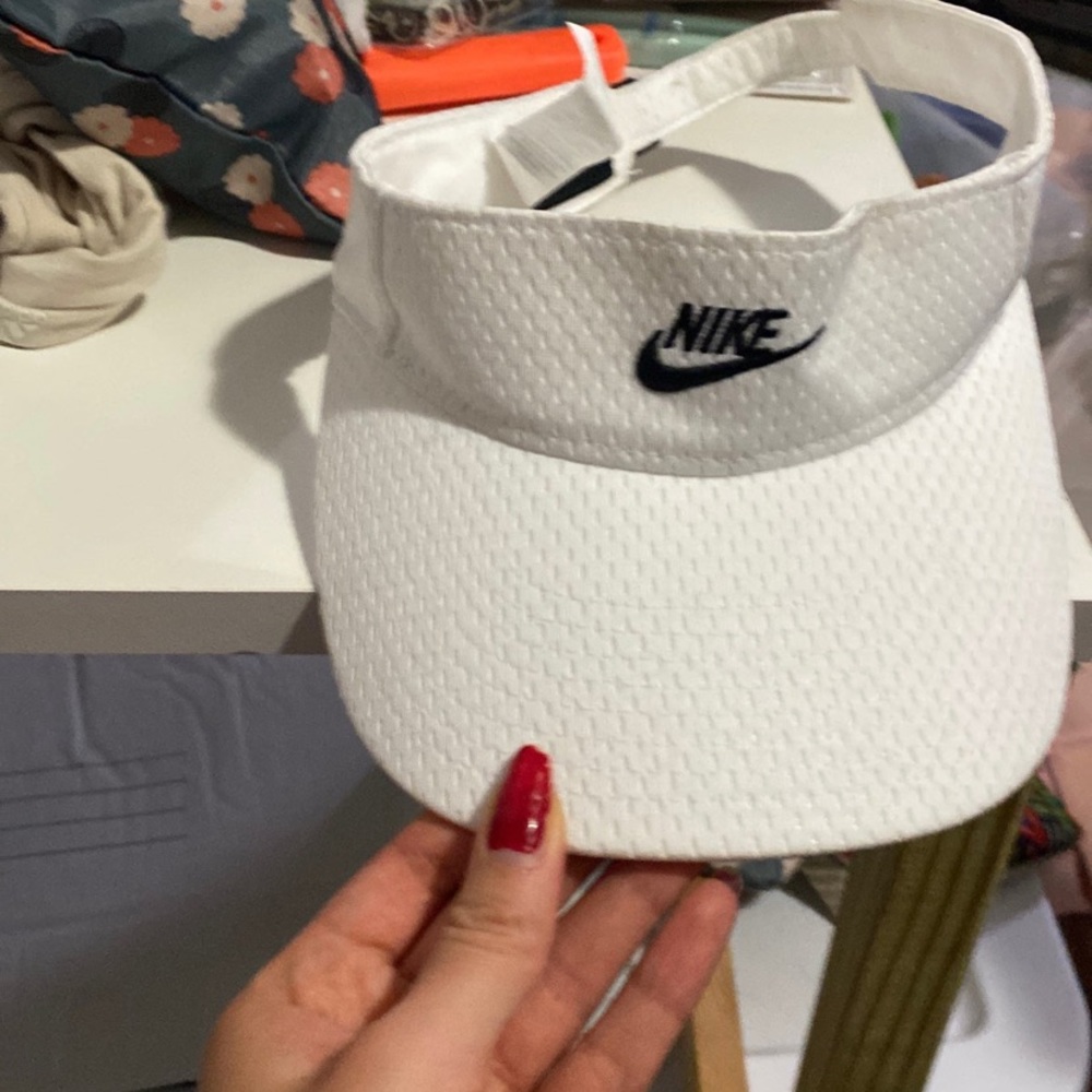 Nike tennis visor hat for women